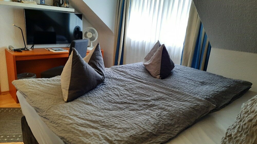 Фото Hotel Merlin