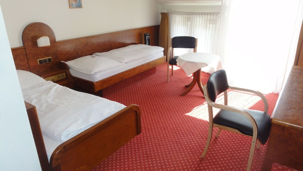 Фото Hotel Post Viernheim Ug