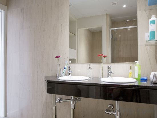 Фото Funway Academic Resort - Adults Only