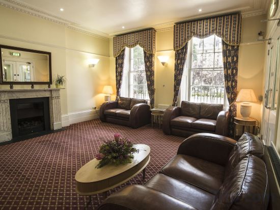 Фото The Darlington Hyde Park