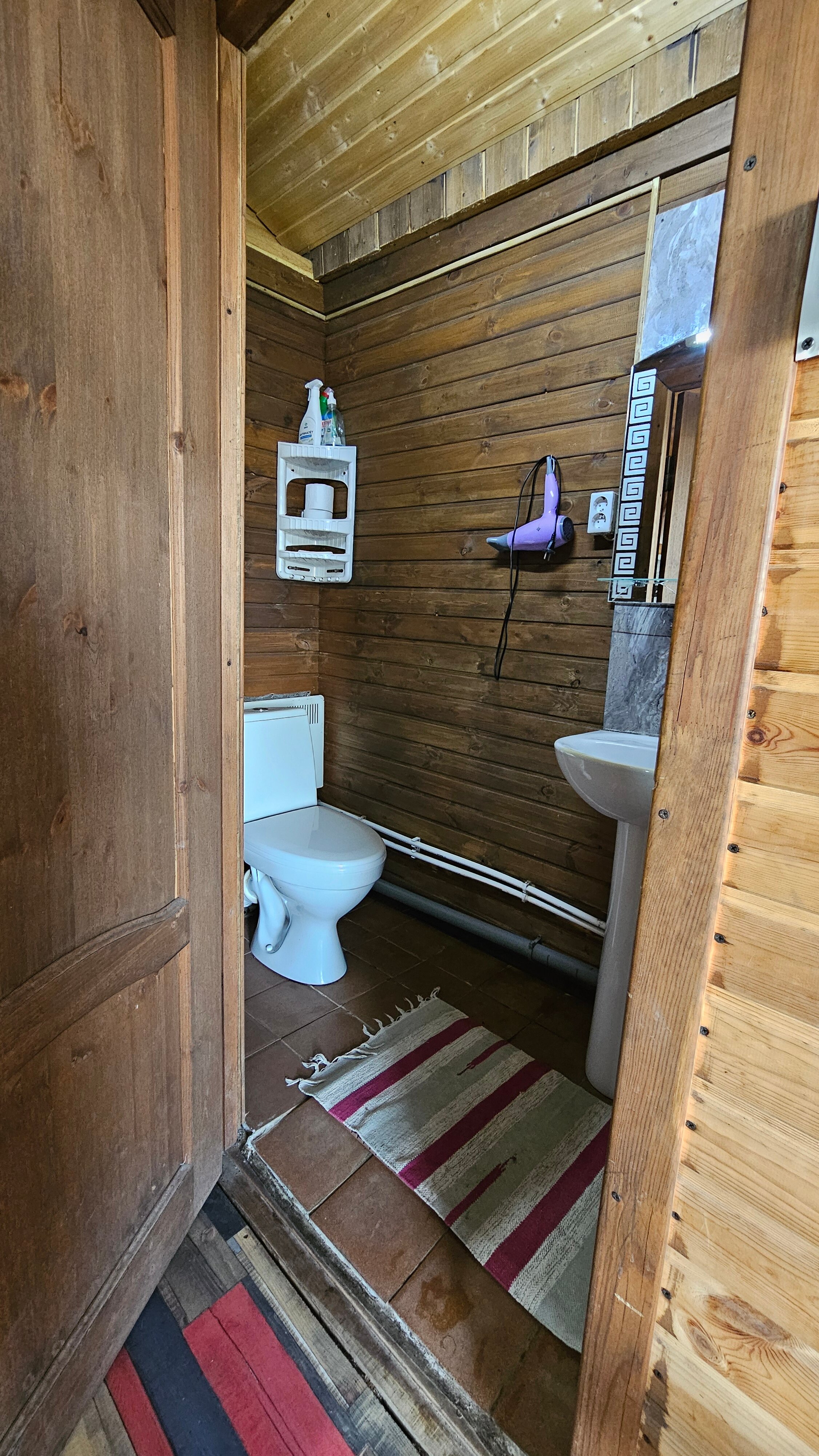 Фото Домик в терновнике