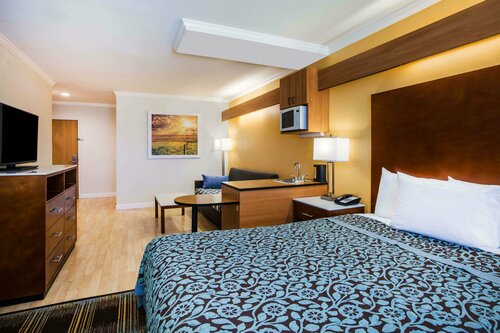 Гостиница Days Inn & Suites by Wyndham Antioch в Антиоке