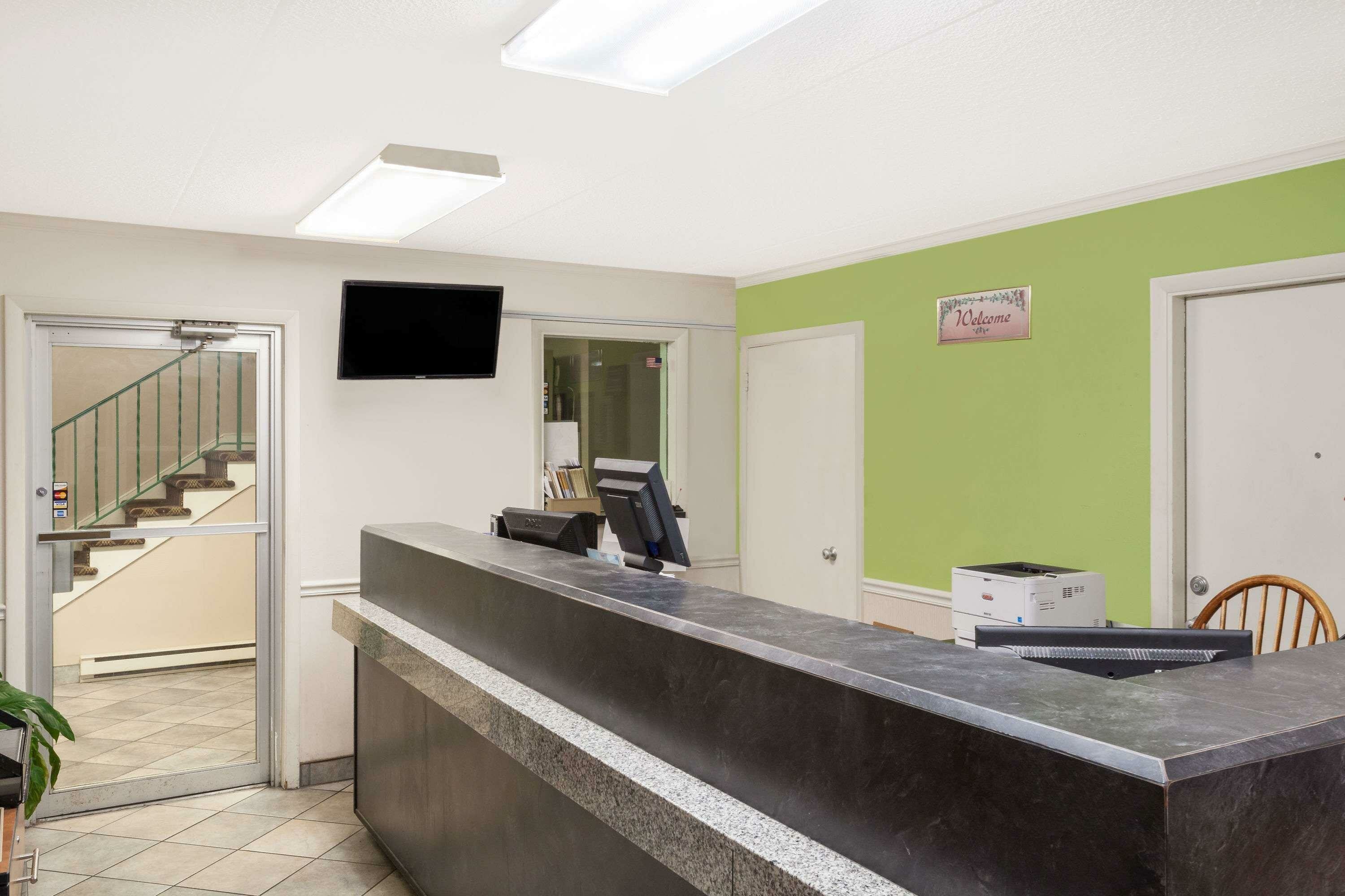 Фото Super 8 by Wyndham Harrisburg Hershey West