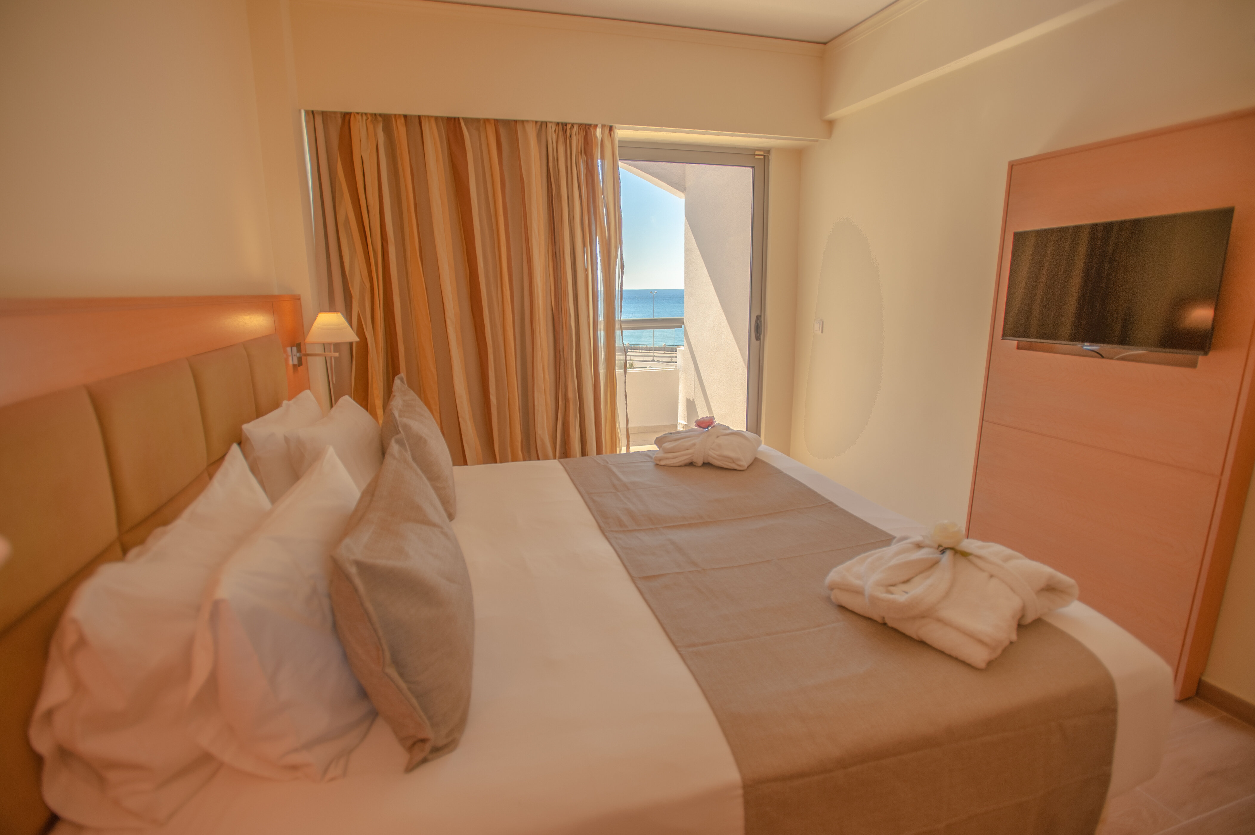 Фото Island Resorts Marisol Hotel