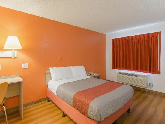 Фото Motel 6 Medford