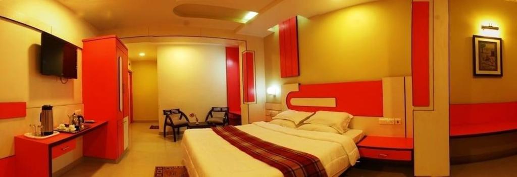 Фото Nayak Beach Resort