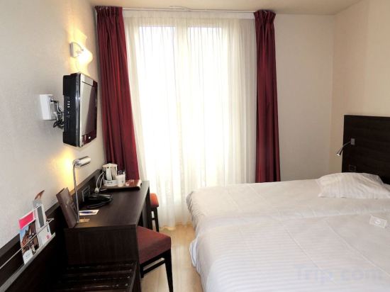 Фото Escale Oceania Marseille Vieux Port