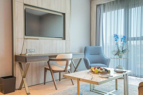 Гостиница Radisson Hotel Istanbul Merter в Гюнгерене