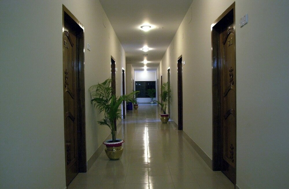 Фото Hotel Supreme