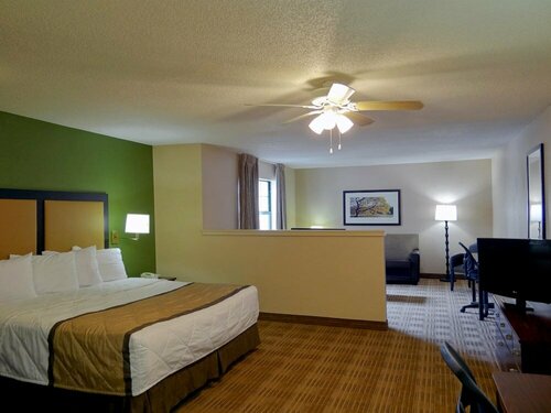 Гостиница Extended Stay America Suites Elizabeth Newark Airport в Элизабет