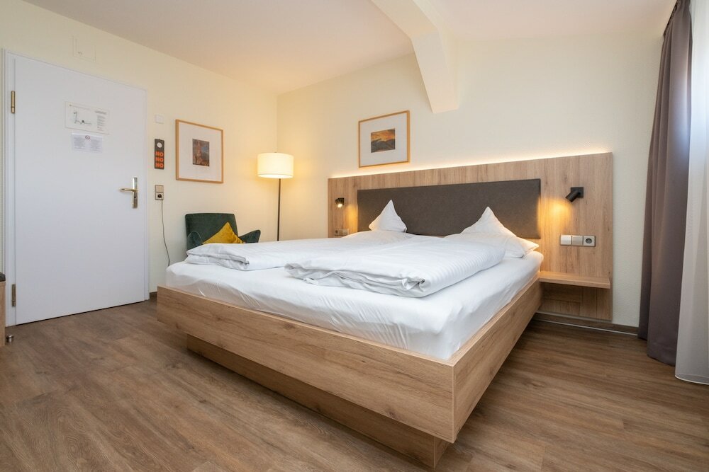 Фото Hotel Niedersaechsischer Hof