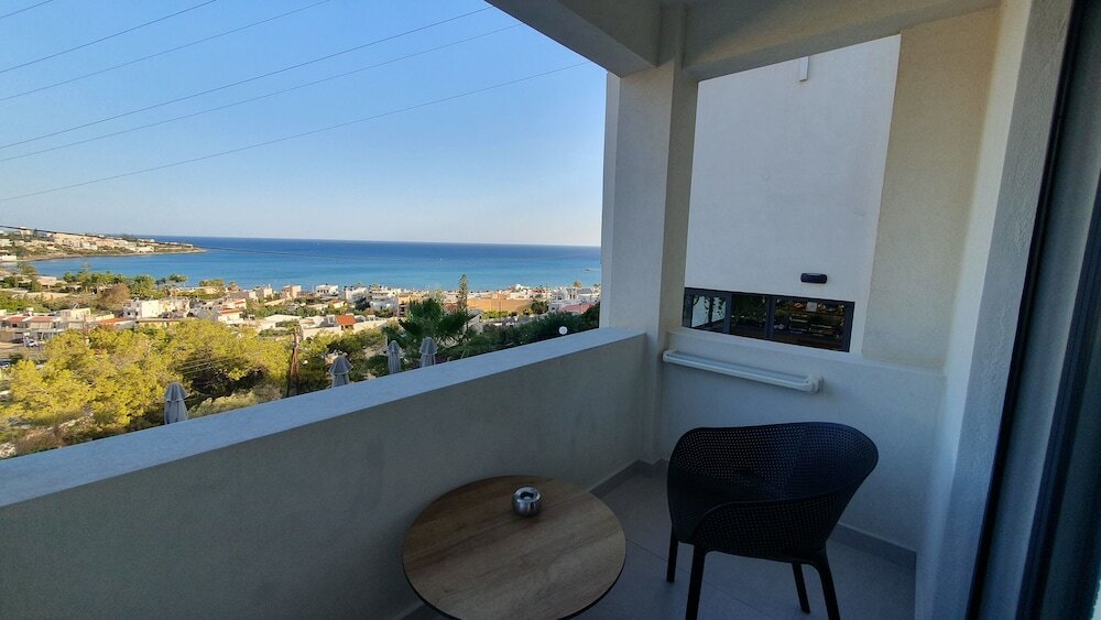 Фото Minois Boutique Hotel 