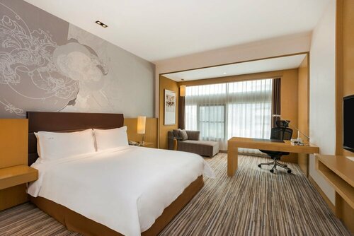 Внешний вид отеля Holiday Inn Shijiazhuang Central в Шицзячжуане, фото 4