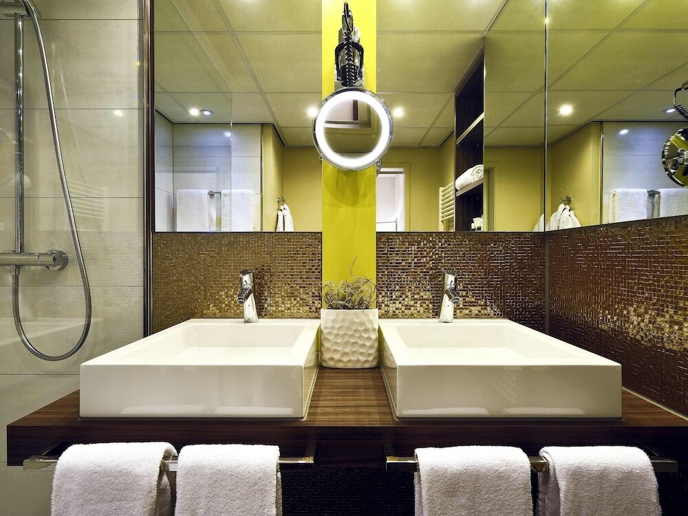 Фото Mercure Hotel Groningen Martiniplaza