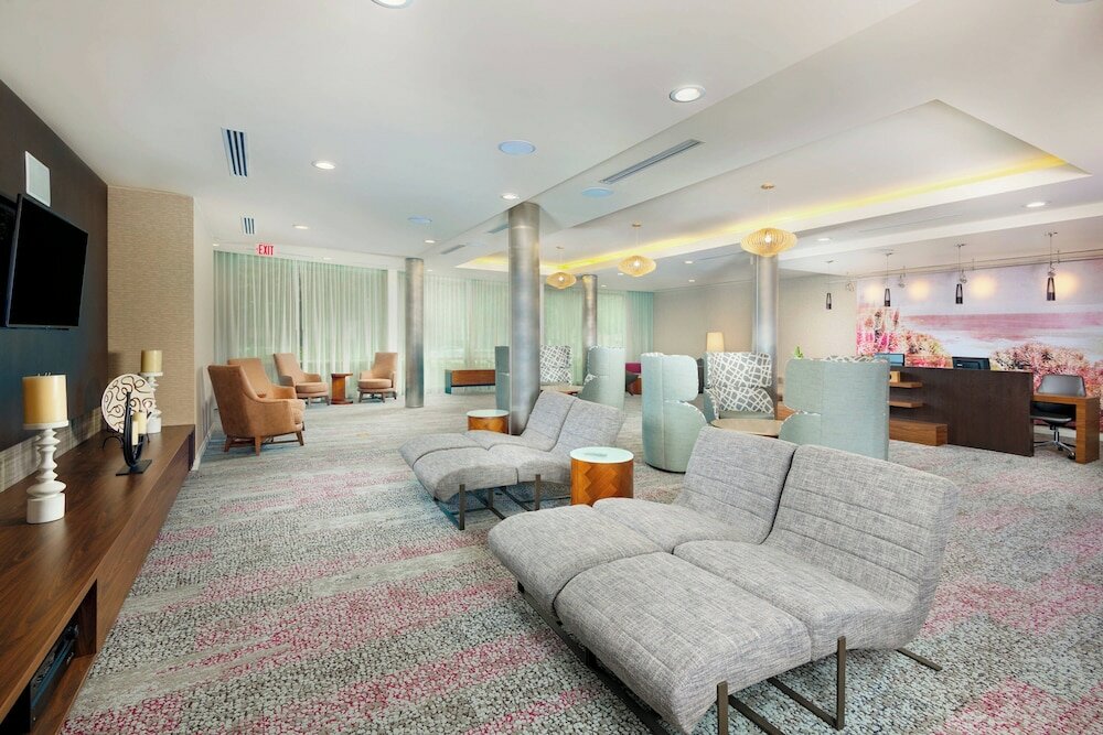 Фото Courtyard by Marriott Santa Ana Orange County