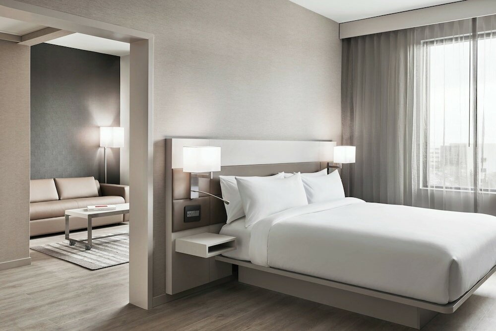 Фото Ac Hotel by Marriott Charlotte Southpark