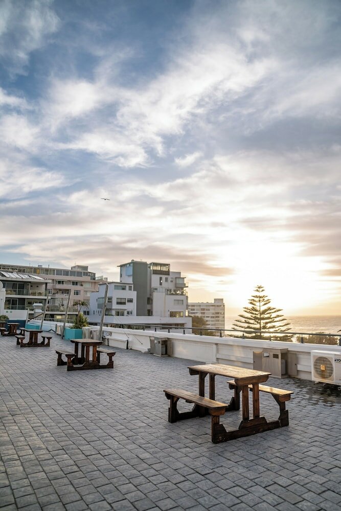 Фото Mojo Hotel