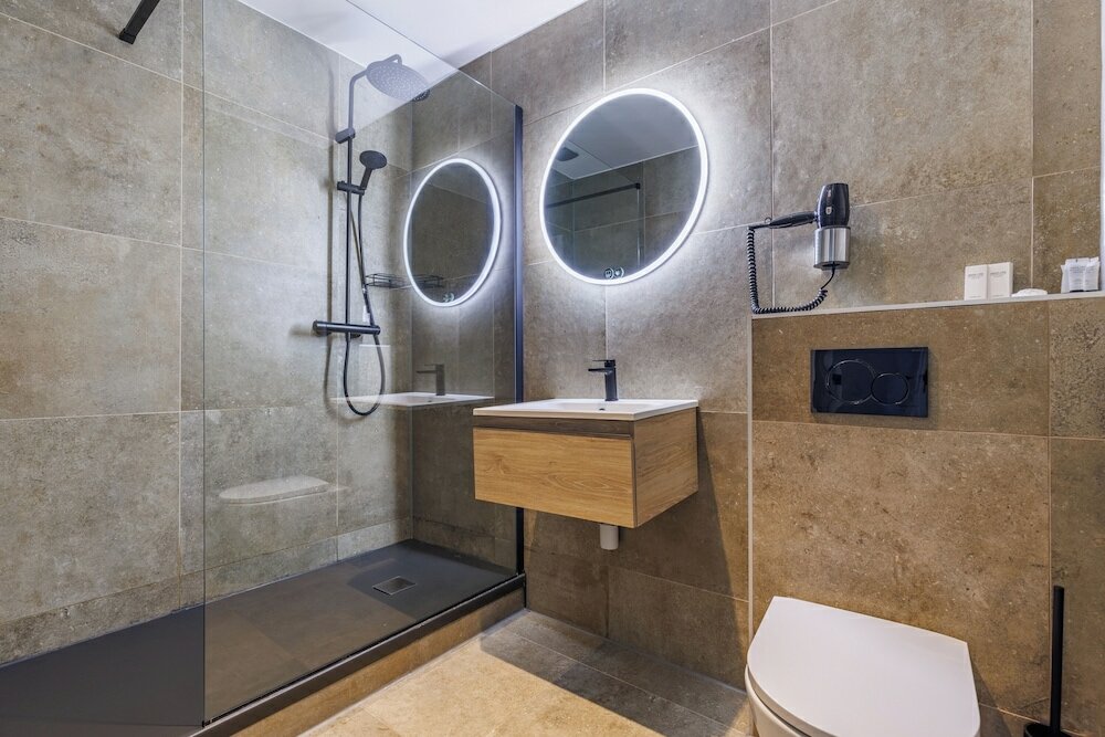 Фото The Black Swan Hotel