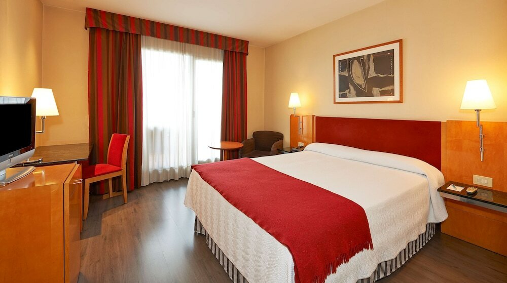 Фото Nh Ciutat de Reus