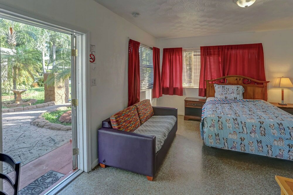 Фото Richard's Pet Friendly Motel