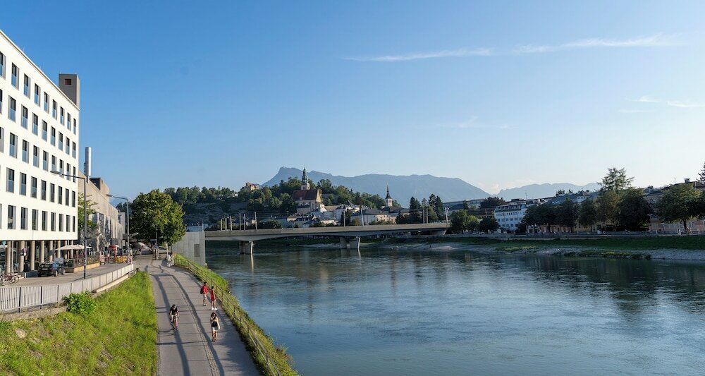 Фото Amedia Express Salzburg