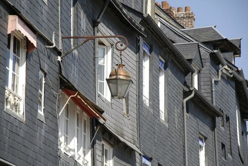 Гостиница Hôtel & SPA Le Petit Castel Beuzeville-Honfleur в Берне