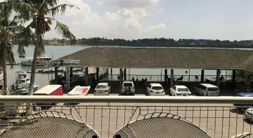 Гостиница Tudor Water Sports Hotel в Момбасе