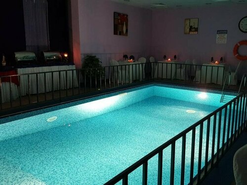 Хостел Reem Hotel Apartments в Сухаре