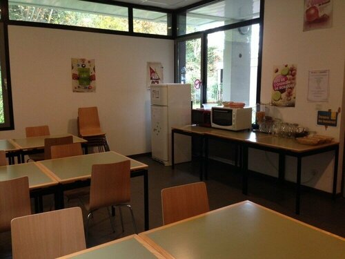 Хостел Auberge De Jeunesse De Morlaix в Морле