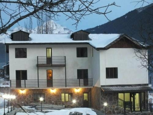 Гостиница Roza's guest house в Самегрело и Земо-Сванети