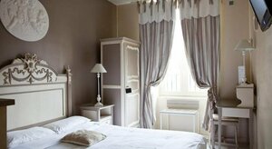 отель Hôtel Abat Jour