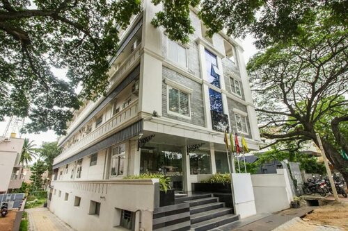 Гостиница Hotel White Parrot в Майсуре