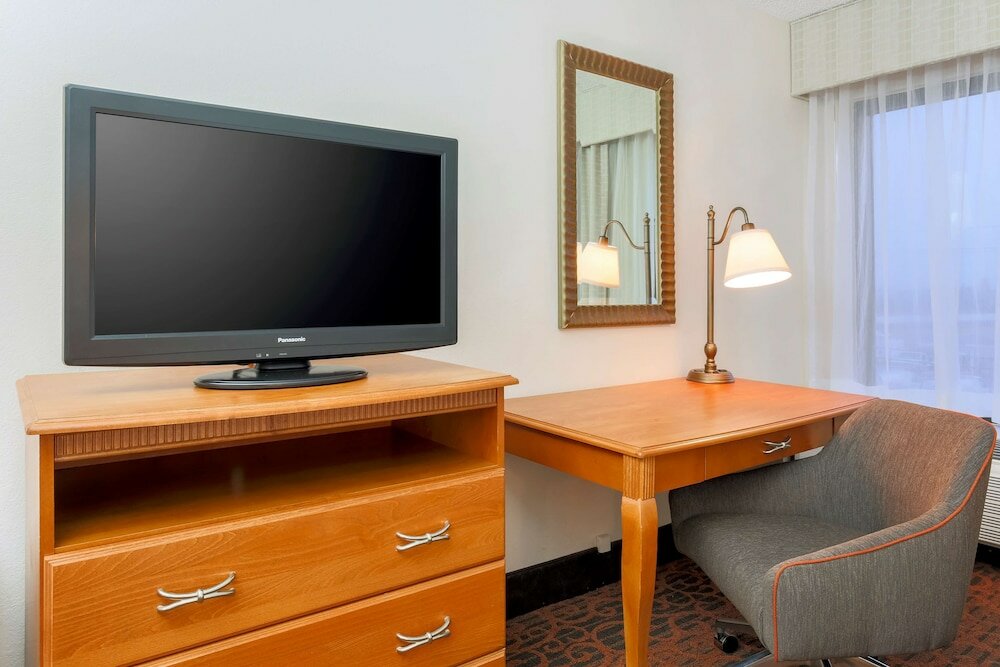 Фото Hampton Inn Laredo