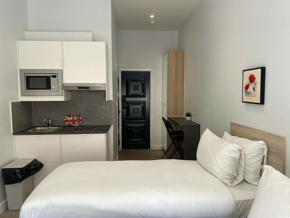 Фото Hyde Park Suites