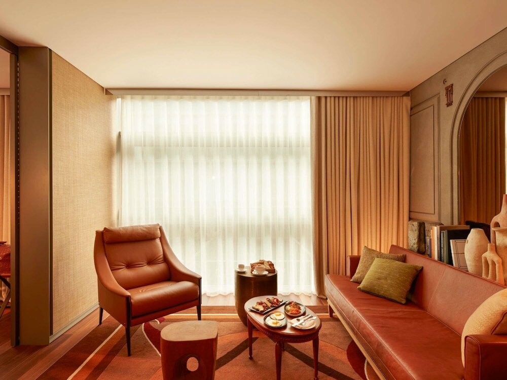 Фото Mondrian Bordeaux Les Carmes