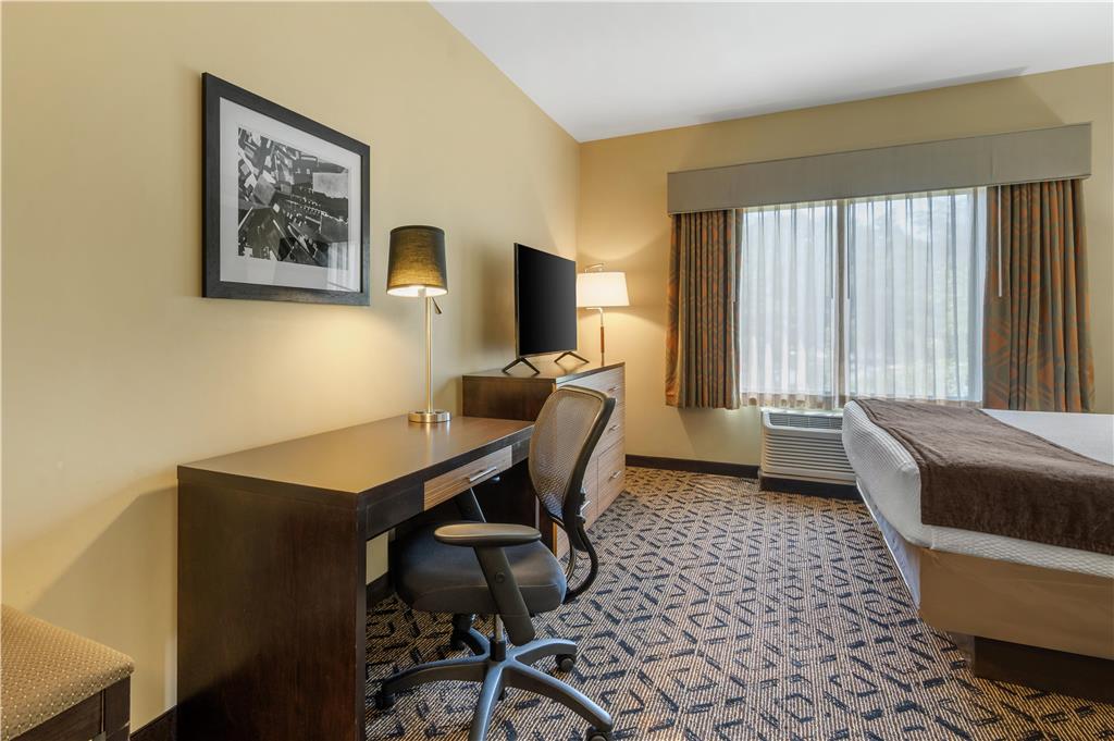 Фото Best Western Plus College Park Hotel