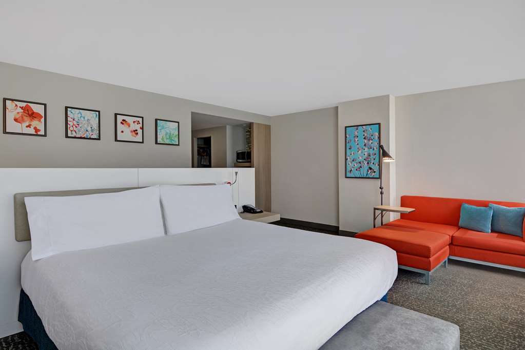 Фото Hilton Garden Inn Jacksonville Jtb/deerwood Park
