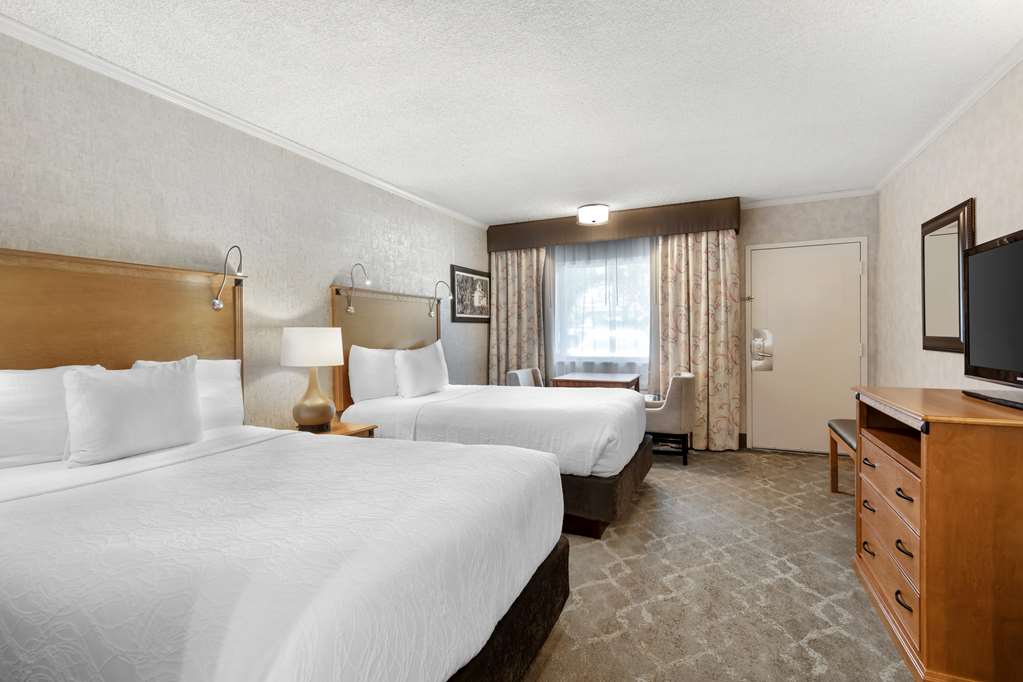 Фото Best Western Plus Black Oak