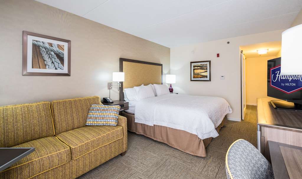 Фото Hampton Inn Freeport/Brunswick
