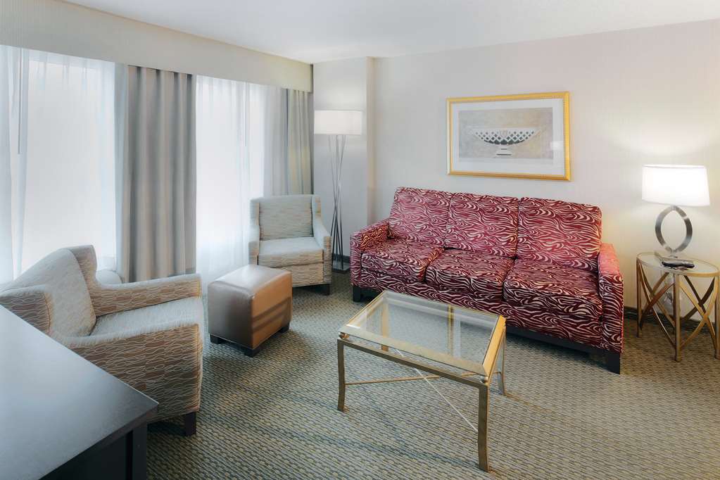 Фото Hampton Inn & Suites Arlington Crystal City Dca