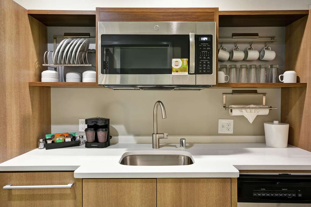 Фото Home2 Suites by Hilton Plano Legacy West