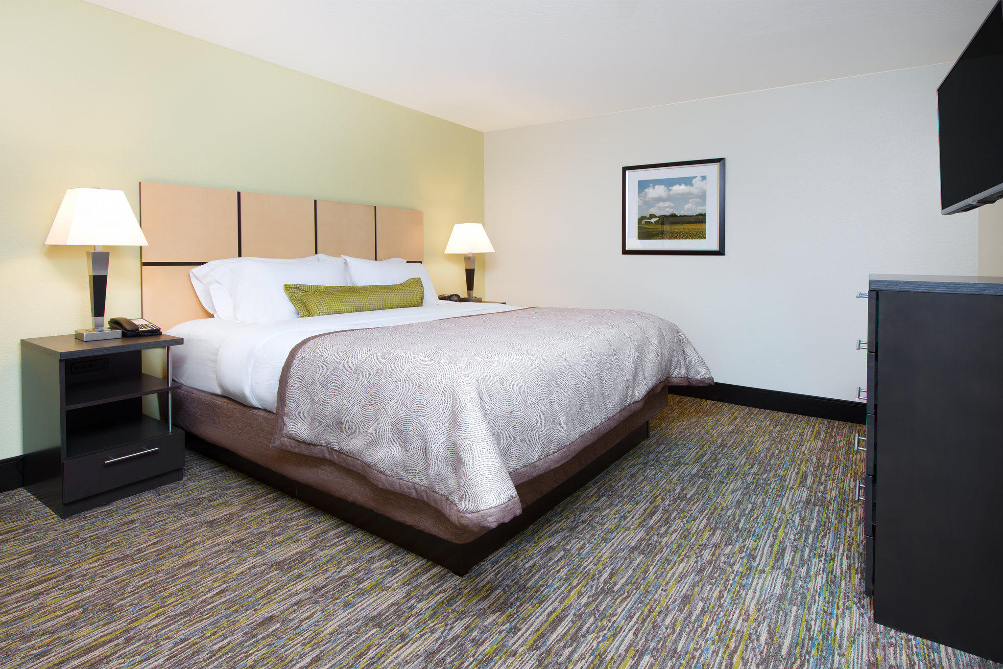Фото Candlewood Suites Columbia East, an Ihg Hotel