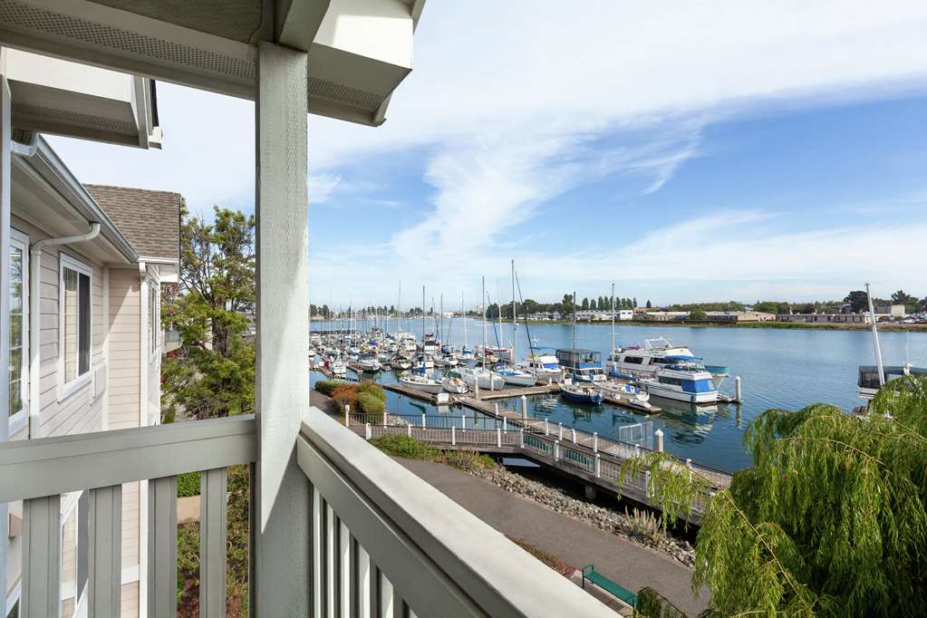 Фото Homewood Suites by Hilton Oakland Waterfront