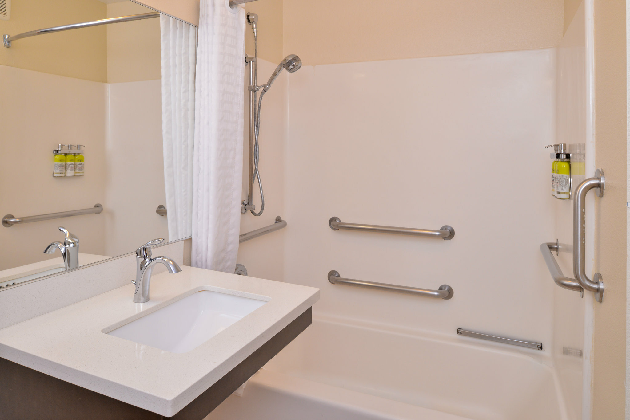 Фото Candlewood Suites Austin-Round Rock, an Ihg Hotel