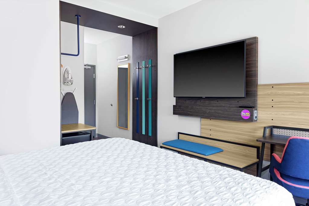 Фото Tru by Hilton Cleveland Midtown