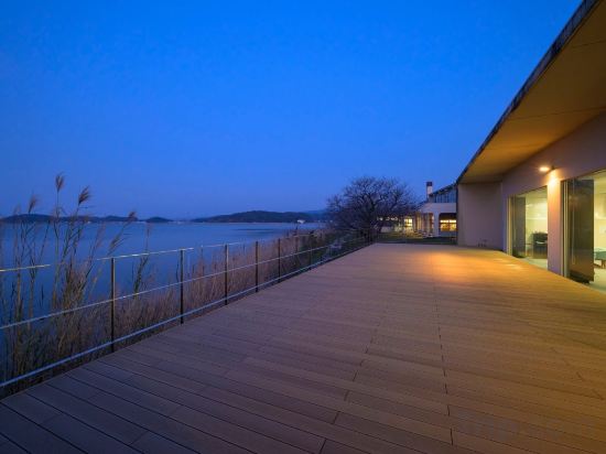 Фото Lakeside Hot Spring Hotel Kunibiki