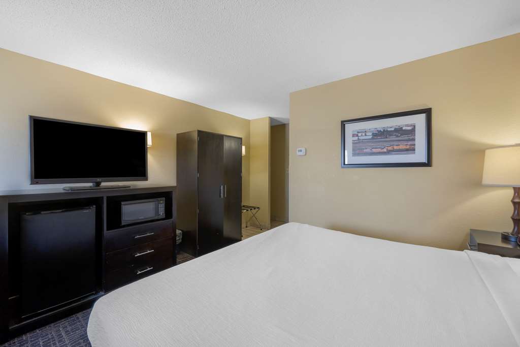 Фото Best Western Plus North Platte Inn & Suites