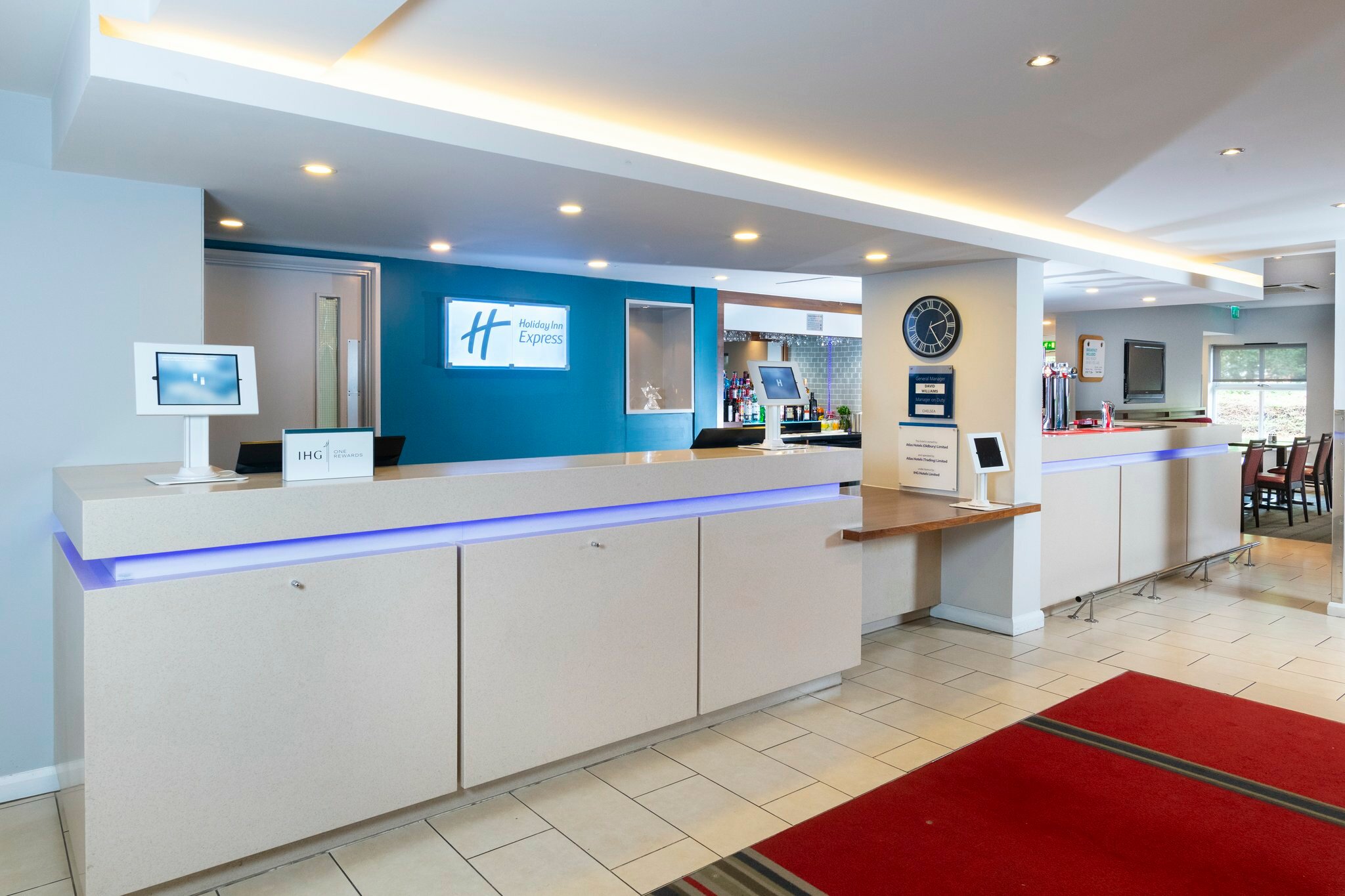 Фото Holiday Inn Express Birmingham - Oldbury, an Ihg Hotel