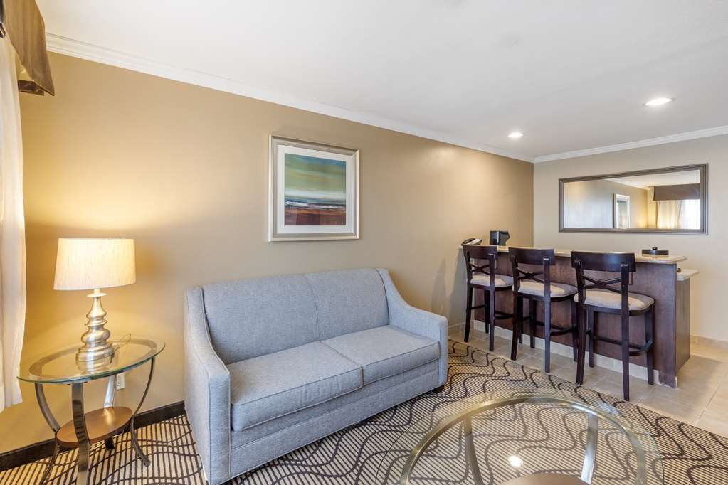 Фото Best Western Plus Orchid Hotel & Suites