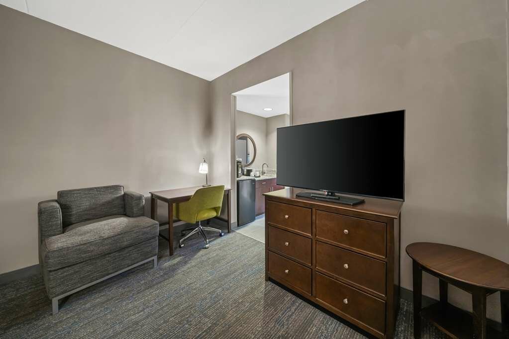 Фото Hampton Inn by Hilton New Bedford/Fairhaven